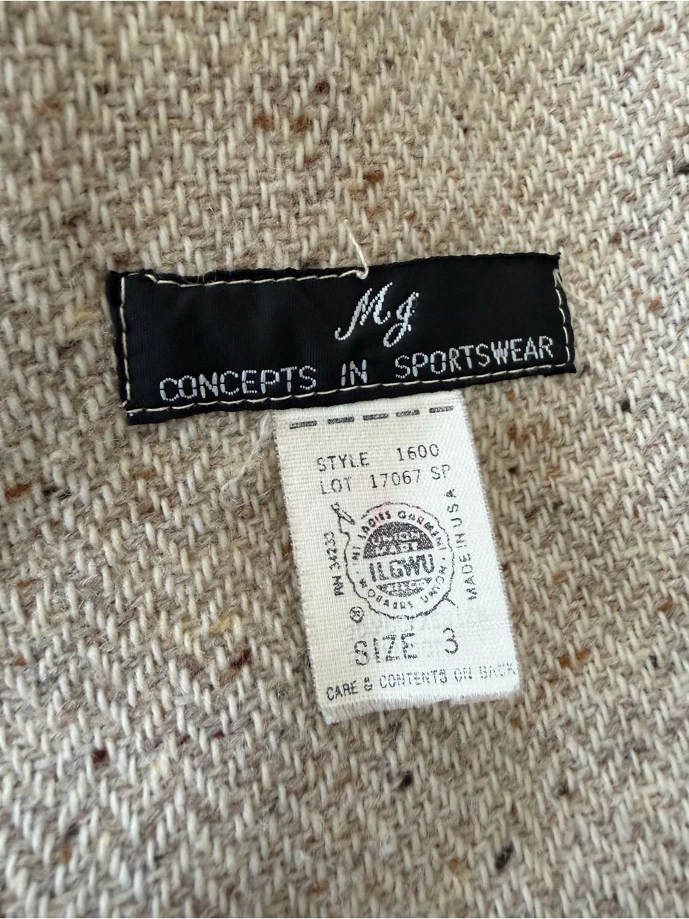 Vintage MJ Concepts in Sportswear Cropped Jacket Size 3